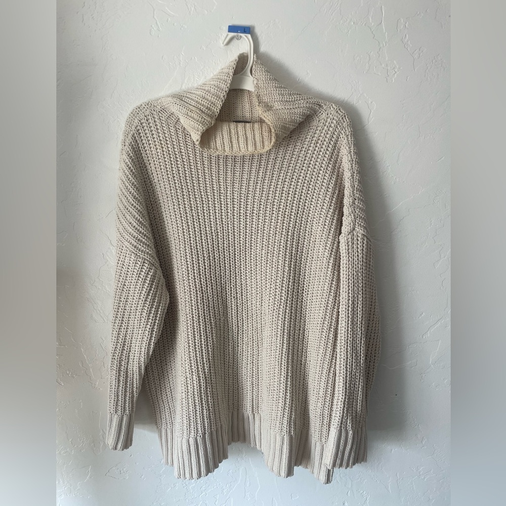 Aerie Cream Turtleneck Sweater